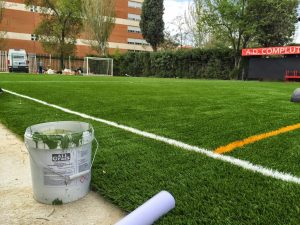 hierba artificial futbol